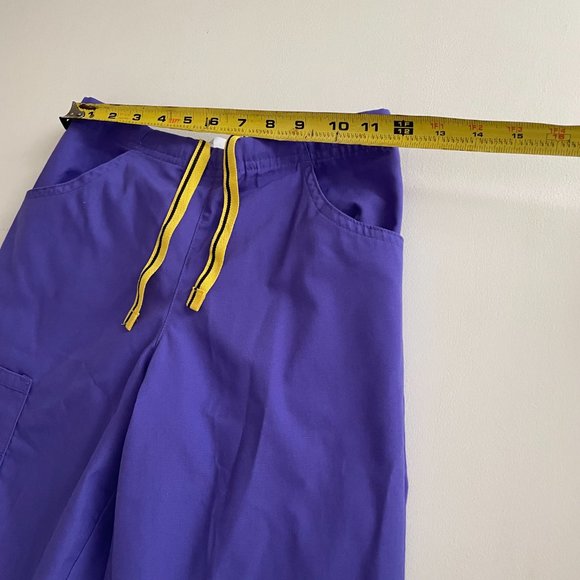 Spread Good Cheer Purple Scrubs Scrub Top & Bottom Womens Size XXS - Picture 5 of 9